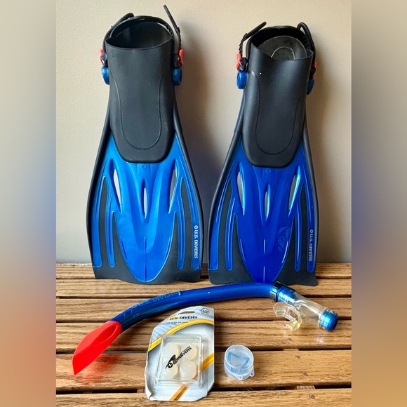 U.S. Divers Adult Snorkel Set Black Blue Large XL Fins Snorkel New- No Mask - Picture 3 of 11